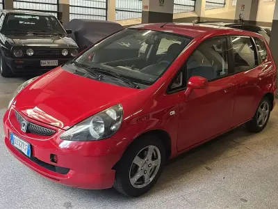 Usata Honda Jazz S 77 CV (56 kW) 2007 Rosso Utilitaria