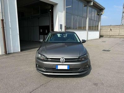 Usata VW Polo Comfortline 75 CV (55 kW) 2018 Grigio Utilitaria