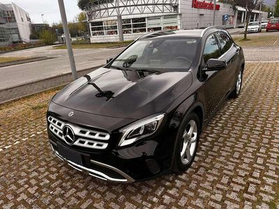 Usata Mercedes GLA200 Premium 136 CV (100 kW) 2019 Nero SUV