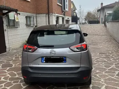 Usata Opel Crossland X Innovation 83 CV (61 kW) 2020 Grigio SUV
