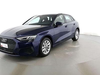 Begagnad Audi A3 Business 150 HK (110 kW) 2022 Blå Sedan