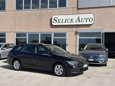 Usata VW Golf VIII Life 116 CV (85 kW) 2022 Other Station wagon