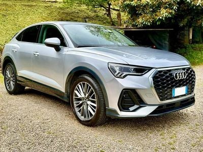 Begagnad Audi Q3 Sportback Business 150 HK (110 kW) 2021 Grå SUV