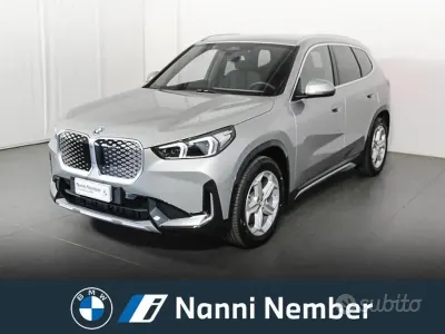 Nuova BMW iX1 150 kW (204 CV) 2026 Space silver metallizzato SUV
