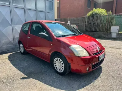 Usata Citroën C2 Exclusive 60 CV (44 kW) 2007 Rosso Utilitaria