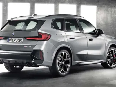 Usata BMW X1 Efficient Dynamics 301 CV (221 kW) 2023 Argento SUV