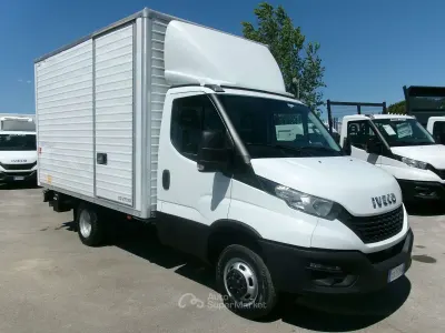 Usata Iveco Daily 136 CV (100 kW) 2021 Bianco
