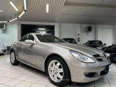 Usata Mercedes SLK200 163 CV (119 kW) 2006 Champagne Cabrio