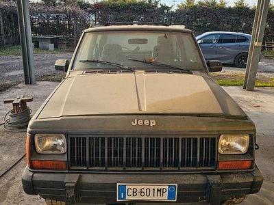 Usata Jeep Cherokee 87 CV (63 kW) 1993 Verde SUV