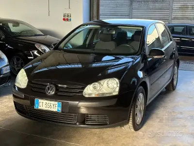 Usata VW Golf IV Comfortline 102 CV (75 kW) 2005 Nero Berlina