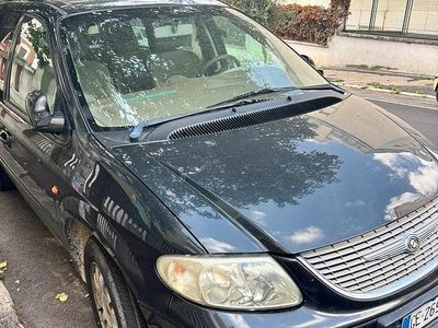 Usata Chrysler Grand Voyager 2002 Nero Monovolume