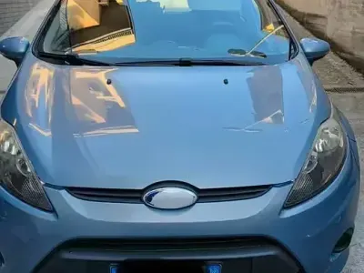 Begagnad Ford Fiesta Titanium 82 HK (60 kW) 2009 Blå Sedan