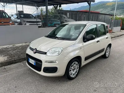 Usata Fiat Panda Lounge 69 CV (50 kW) 2015 Beige Utilitaria