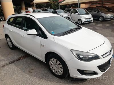 Usata Opel Astra S 2015 Bianco Station wagon