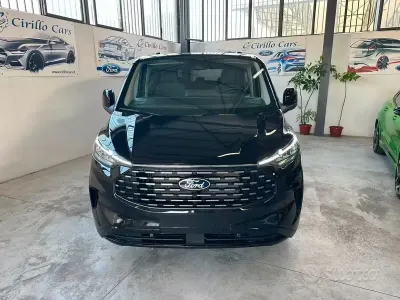 Nuova Ford Tourneo Custom 170 CV (125 kW) 2026 Nero Furgone