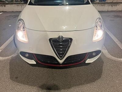 Usata Alfa Romeo Giulietta 105 CV (77 kW) 2011 Bianco Utilitaria