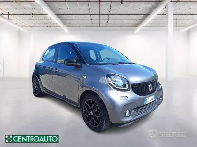 Usata Smart ForFour Passion 71 CV (52 kW) 2016 Argento metallizzato Utilitaria