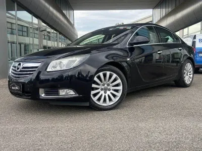 Usata Opel Insignia Cosmo 160 CV (117 kW) 2009 Nero Berlina