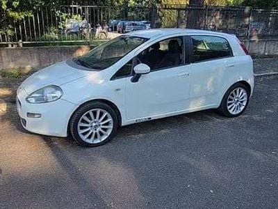 Usata Fiat Punto 75 CV (55 kW) 2009 Bianco Utilitaria