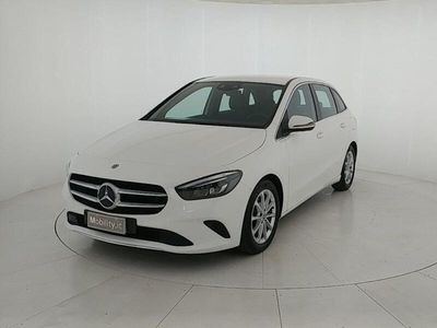 Usata Mercedes B180 136 CV (100 kW) 2019 Bianco Utilitaria