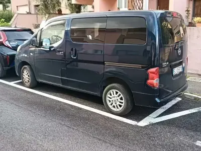 Usata Nissan Evalia 90 CV (66 kW) 2011 Blu Monovolume