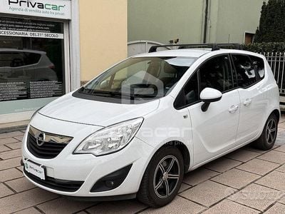 Usata Opel Meriva 101 CV (74 kW) 2011 Bianco Monovolume