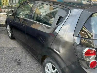 Usata Chevrolet Aveo 86 CV (63 kW) 2013 Nero Berlina