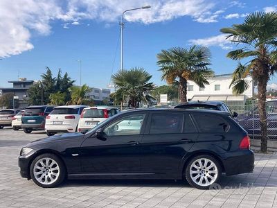 Usata BMW 320 177 CV (130 kW) 2009 Nero Station wagon