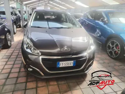 Usata Peugeot 208 Active 102 CV (75 kW) 2019 Grigio Utilitaria