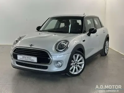 Usata Mini Cooper D 116 CV (85 kW) 2019 Argento Utilitaria