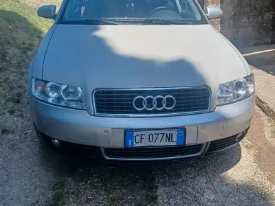 Usata Audi A4 130 CV (95 kW) 2003 Grigio Station wagon