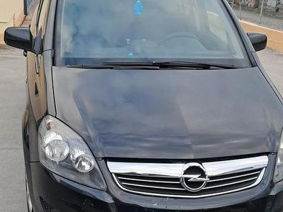 Usata Opel Zafira 150 CV (110 kW) 2014 Nero Monovolume