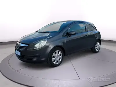 Usata Opel Corsa 65 CV (47 kW) 2011 Grigio Utilitaria