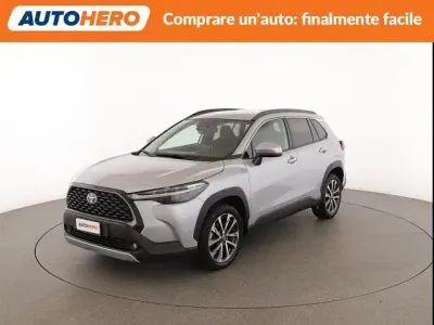 Usata Toyota Corolla Cross Lounge 199 CV (146 kW) 2023 Argento SUV