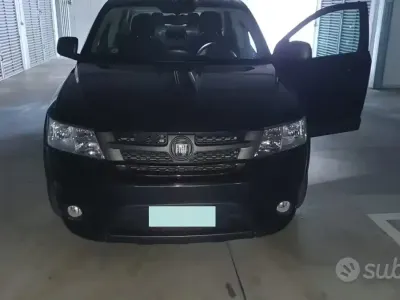 Usata Fiat Freemont Black Code 170 CV (125 kW) 2014 Nero SUV