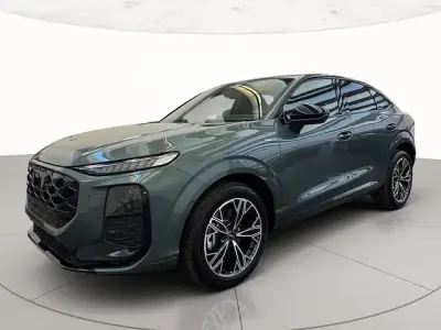 Nuova Audi Q3 Sportback Ambiente 150 CV (110 kW) 2026 Verde salvia metallizzato SUV