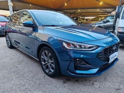 Usata Ford Focus 125 CV (91 kW) 2022 Blu Berlina
