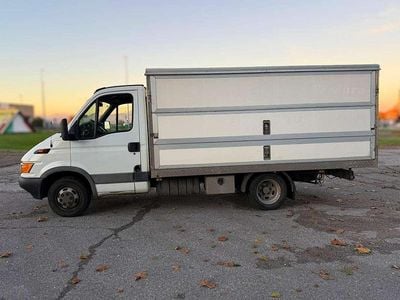 Usata Iveco Daily 95 CV (69 kW) 2004 Bianco Furgone