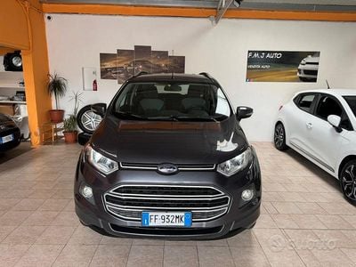 Usata Ford Ecosport Titanium 125 CV (91 kW) 2016 Grigio SUV