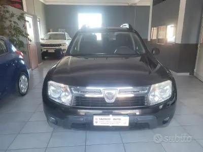 Usata Dacia Duster Lauréate 107 CV (78 kW) 2011 Nero SUV