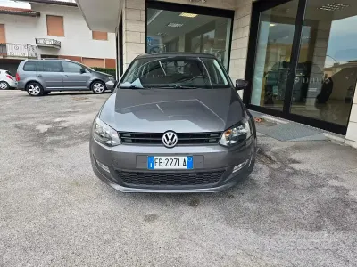 Usata VW Polo Comfortline 75 CV (55 kW) 2012 Grigio Utilitaria