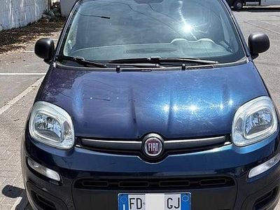 Usata Fiat Panda Lounge 69 CV (50 kW) 2016 Blu Utilitaria
