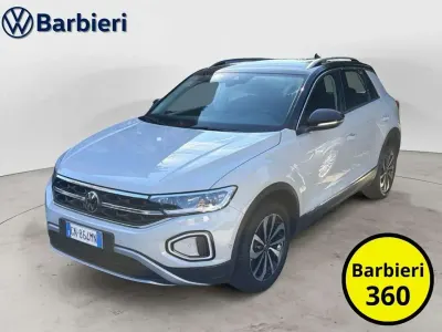 Usata VW T-Roc Style 150 CV (110 kW) 2023 Grigio SUV