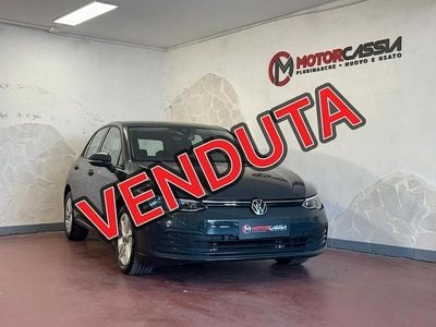 Usata VW Golf VIII Life 115 CV (84 kW) 2023 Grigio Berlina