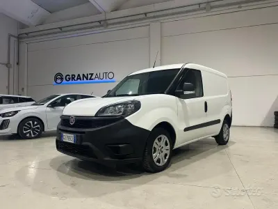 Usata Fiat Doblò S 95 CV (69 kW) 2020 Bianco Monovolume