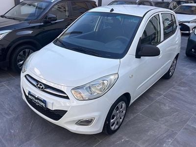 Usata Hyundai i10 Style 77 CV (56 kW) 2010 Bianco Utilitaria