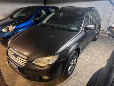 Usata Subaru Outback 164 CV (120 kW) 2006 Grigio Station wagon