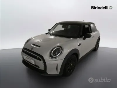 Usata Mini Cooper SE Classic 75 kW (102 CV) 2022 Bianco Utilitaria