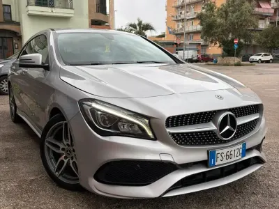 Gebraucht Mercedes A200 Premium 136 PS (100 kW) 2018 Grau Kombi