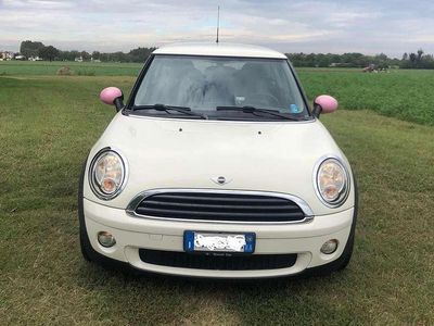 Usata Mini ONE 75 CV (55 kW) 2010 Beige Utilitaria